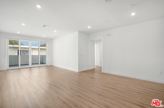 Foto del edificio - 1832 S Barrington Ave