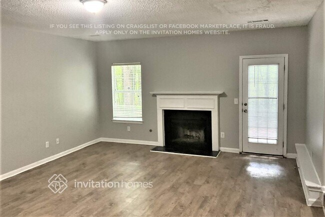 Foto del edificio - 2293 Creel Rd