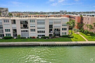 Building Photo - 7645 Sun Island Dr S