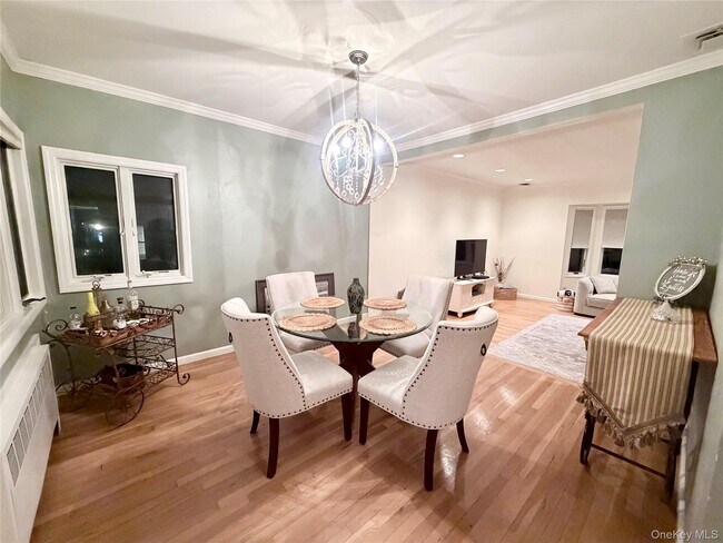 Foto del edificio - 821 Channel Rd