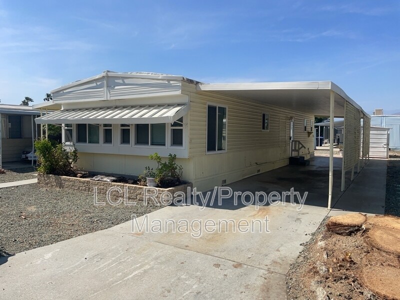 Foto principal - 650 San Jose Dr