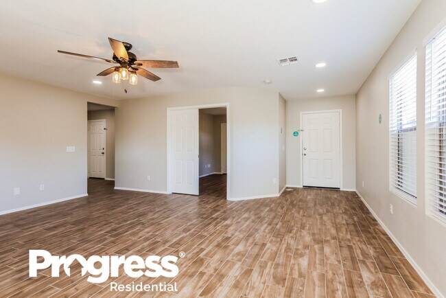 Building Photo - 10609 W Via Del Sol