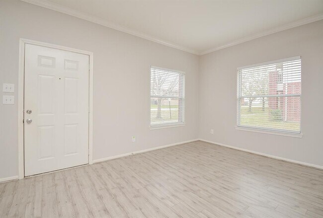 Building Photo - 3826 Shire Valley Dr
