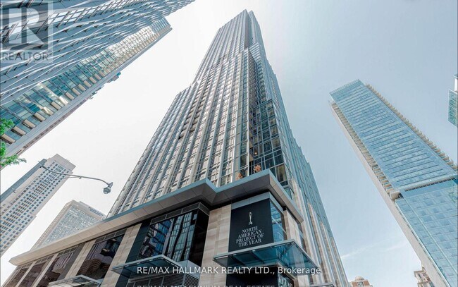 Photo du bâtiment - 11 Yorkville Ave