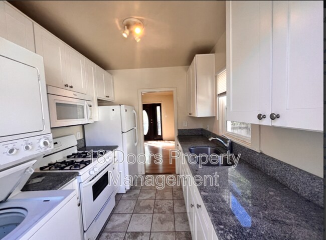 Building Photo - 3720 Wightman St