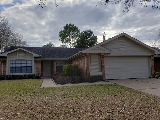 Building Photo - 3310 Stillmeadow Dr