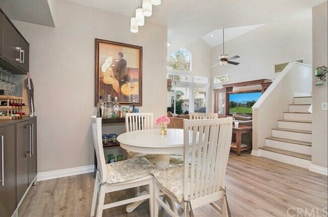 Building Photo - 10 Coral Ridge