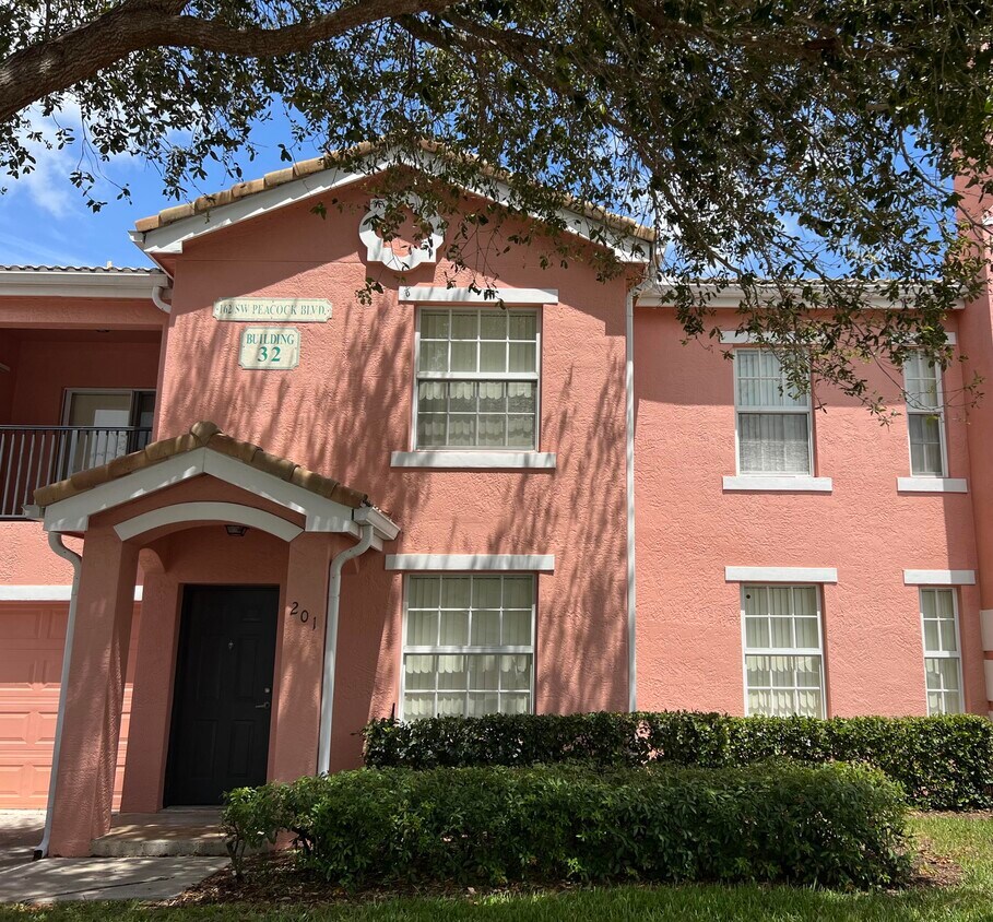 Foto principal - 162 SW Peacock Blvd