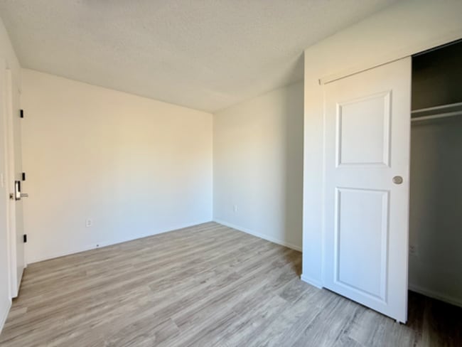 Foto del edificio - 2708 W 98th Dr