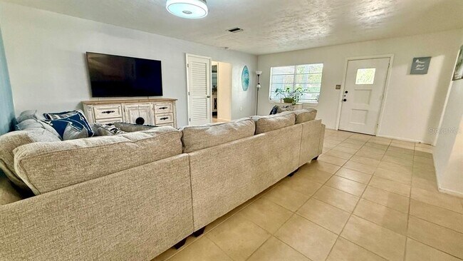 Foto del edificio - 716 50th St Ct W