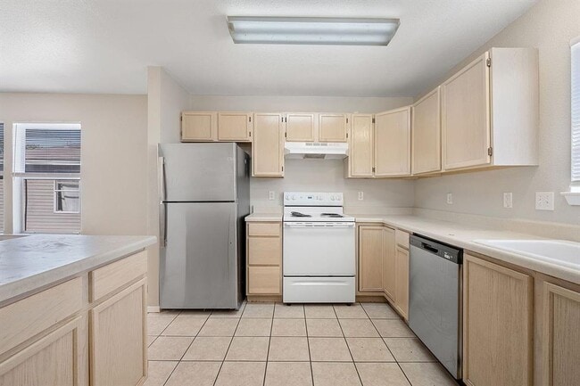 Foto del edificio - 2214 Katy Ln