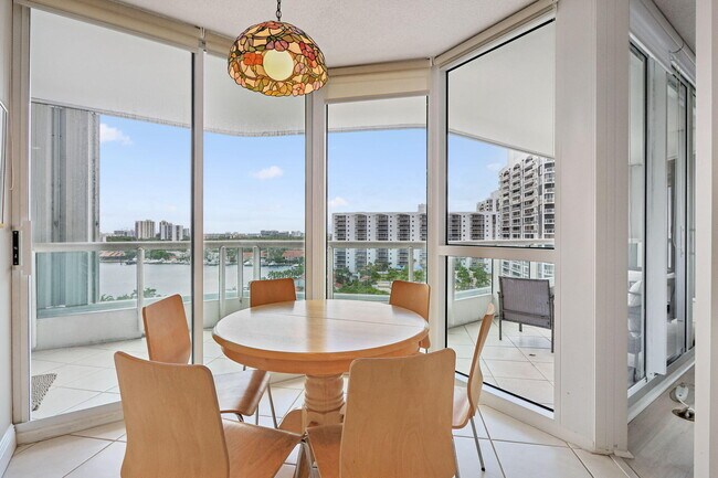 Building Photo - 21205 Yacht Club Dr