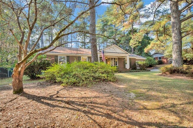 Foto del edificio - 3305 Granville Dr