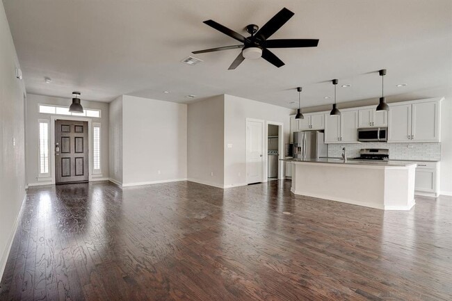 Building Photo - 209 Wild Sage Ln