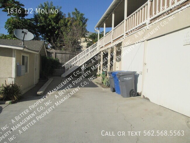 Foto del edificio - Back 1 bedroom apartment w/NEW COUNTERS & ...