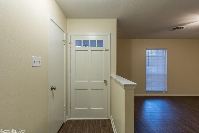 Building Photo - 29 Rosewood Dr