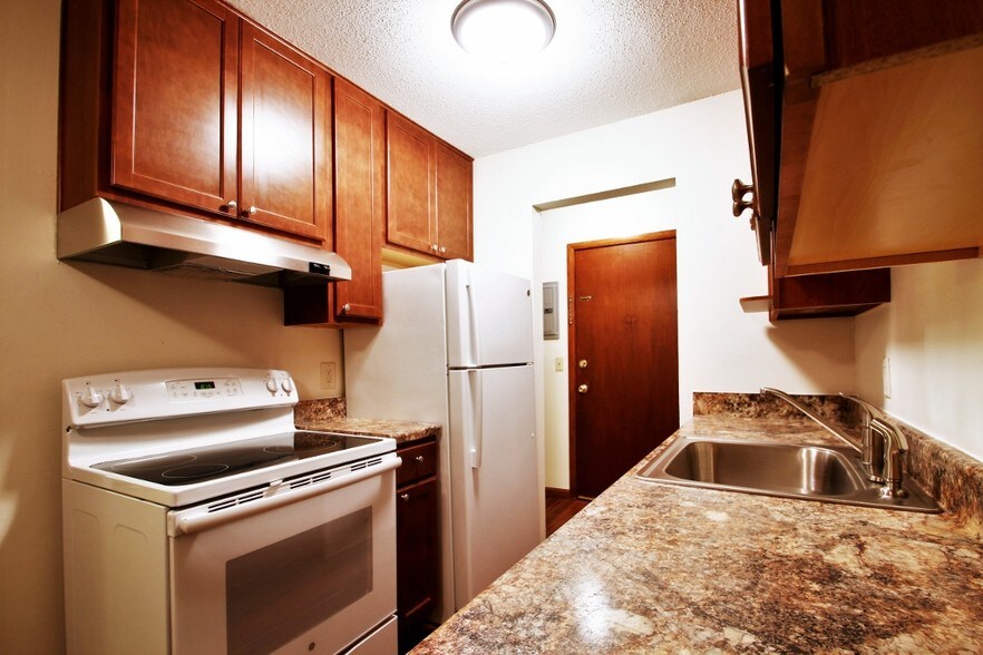 L7 Flats Rentals New Brighton, MN