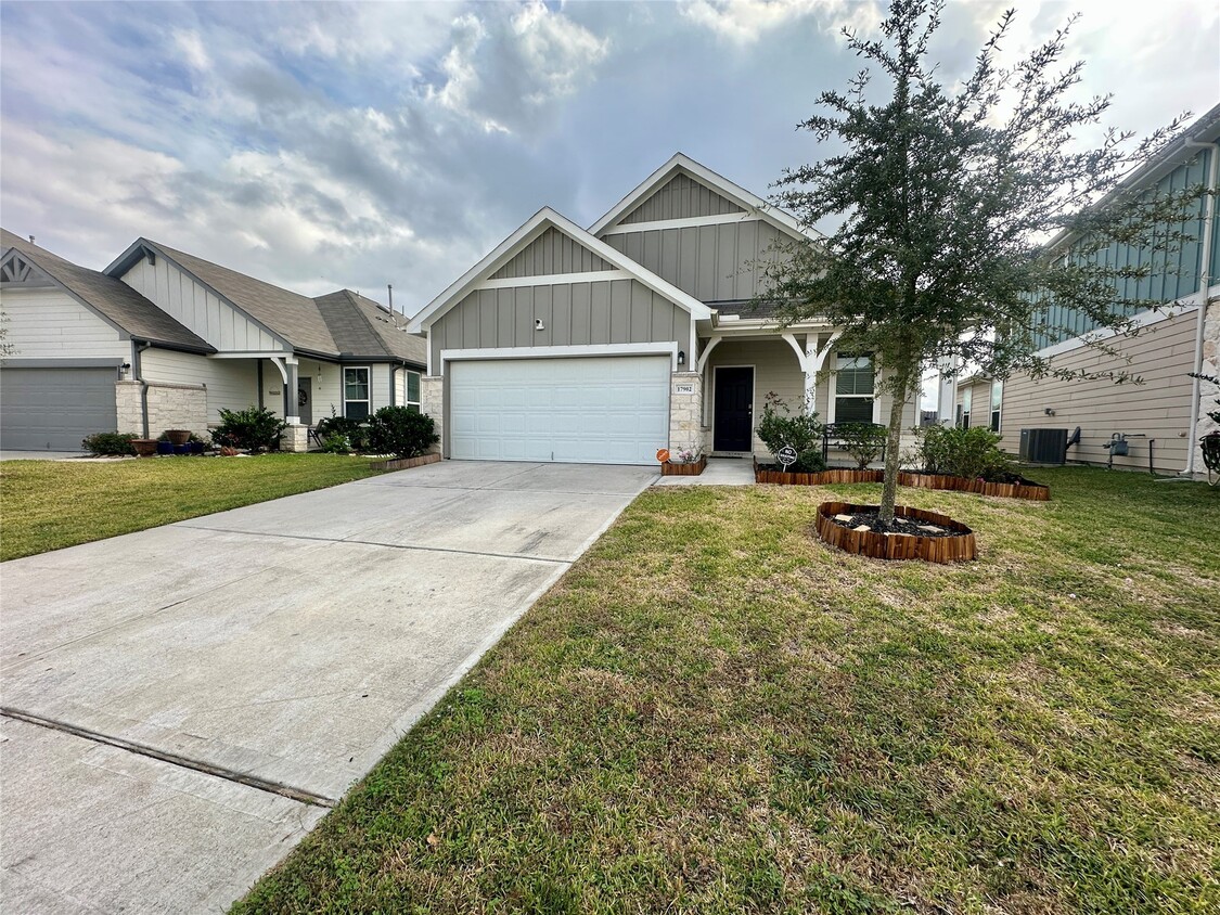 Foto principal - 17902 Sunny Savanna Dr