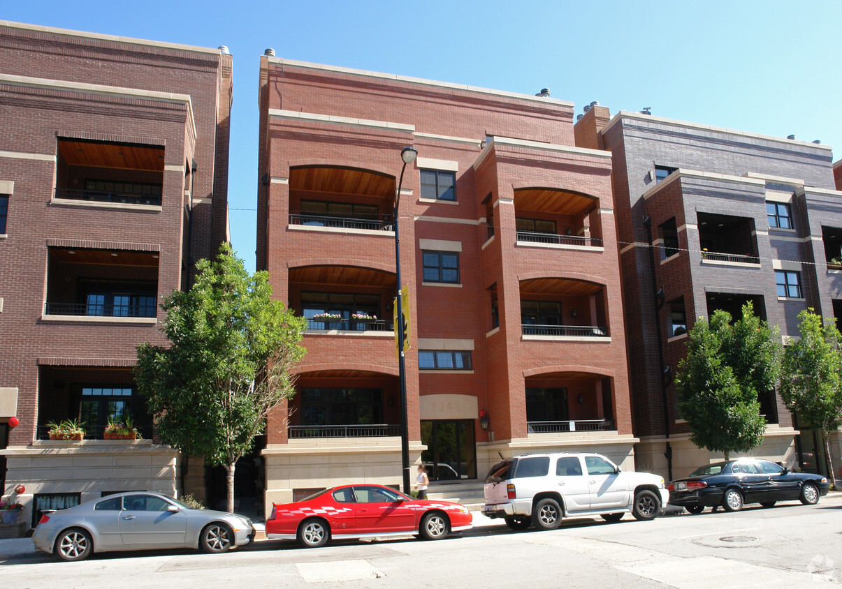 Primary Photo - Jackson Street Condominiums