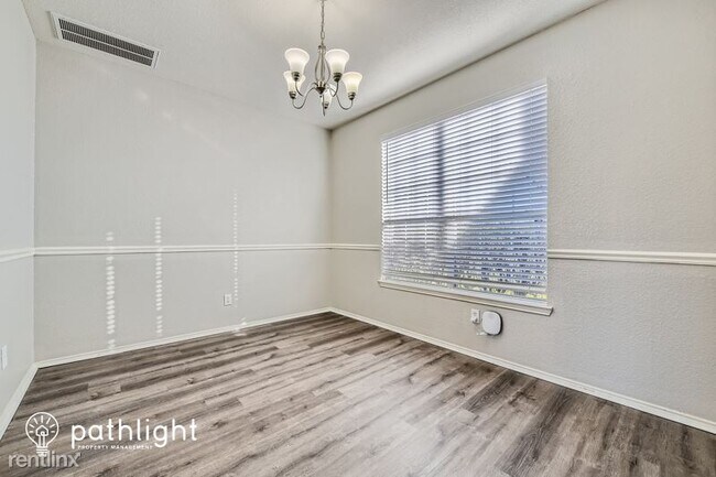 Foto del edificio - 4 br, 2.5 bath House - 5108 Breeze Hollow ...