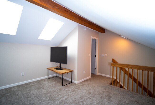 Foto del edificio - 2829 Springdale Ln