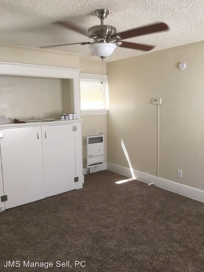 Foto del edificio - 914 N Loma Vista Dr