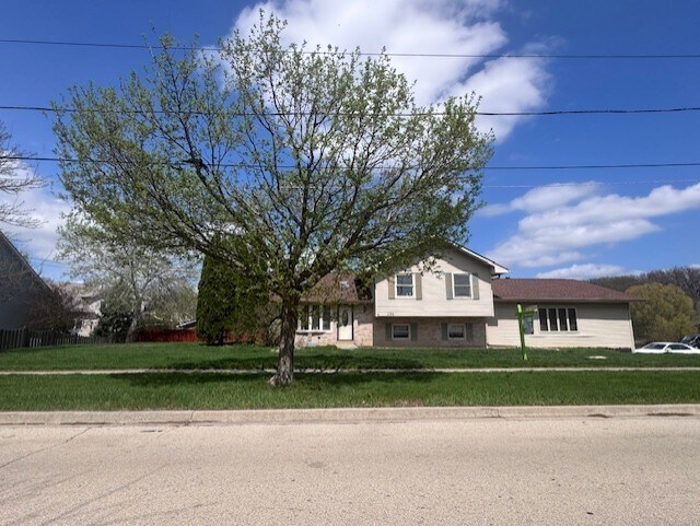 Foto del edificio - 396 Ridgeland Ave