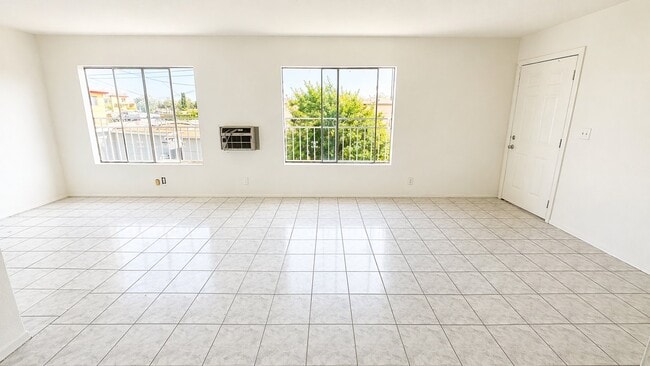 Building Photo - 678 Del Rosa Pl