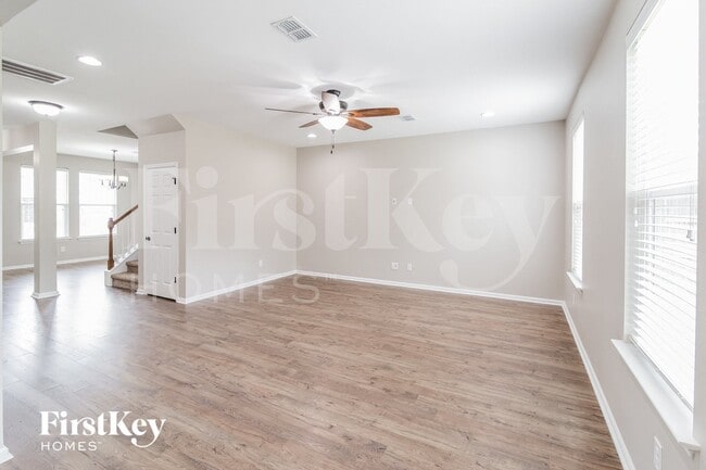 Foto del edificio - 454 Northern Red Oak Dr