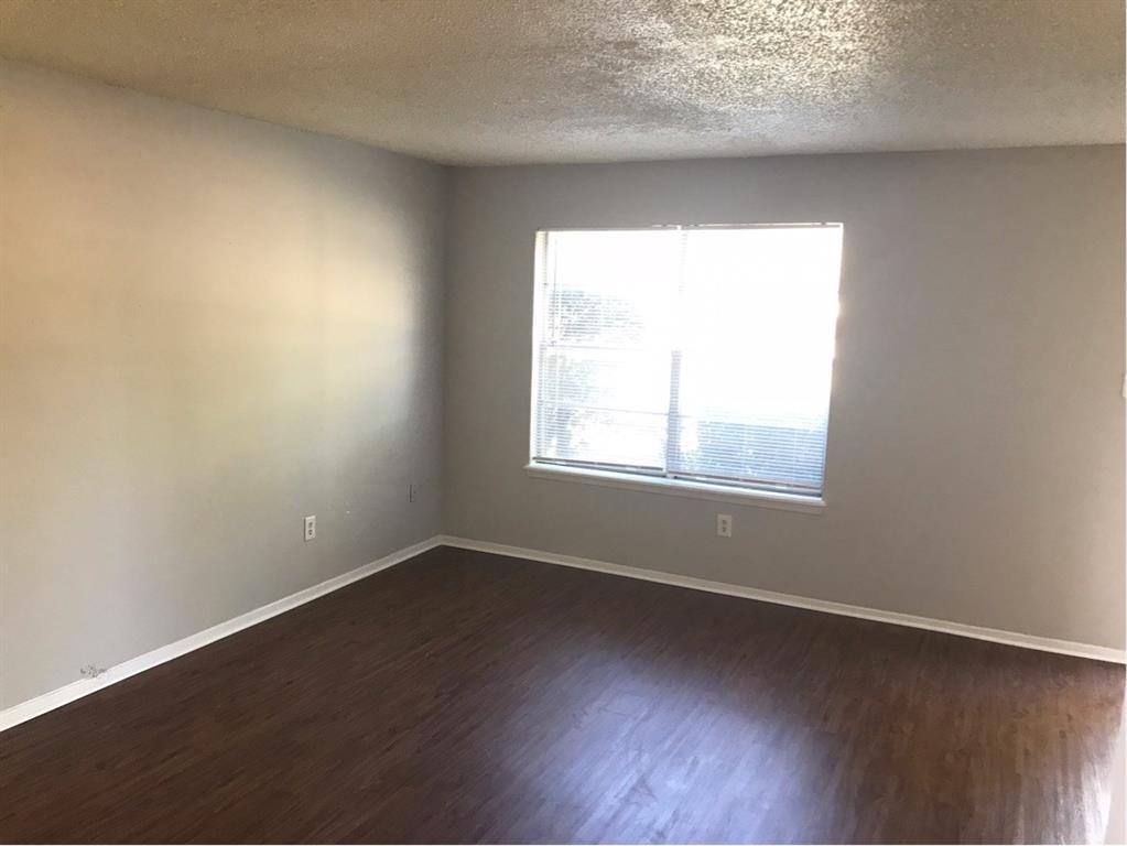 Foto principal - 441 SW Thomas St