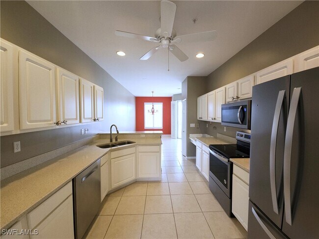 Building Photo - 2135 Arielle Dr