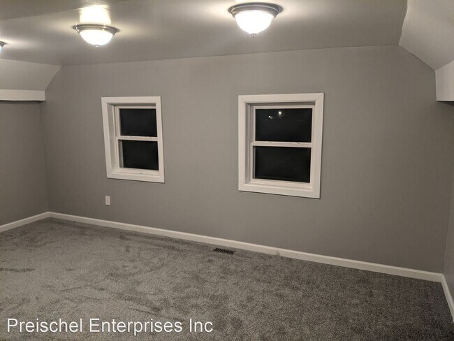 Building Photo - 3 br, 1 bath House - 2664 Erie St.