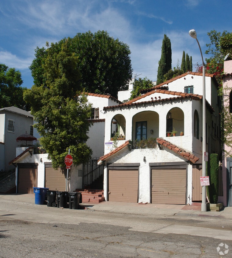 Building Photo - 935-939 N Vendome St