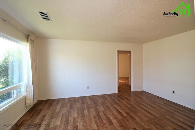 Foto del edificio - 1924 Sequoia St