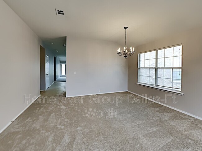 Foto del edificio - 8544 Orleans Ln
