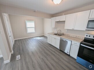 Building Photo - 10256 Ashbrook Dr