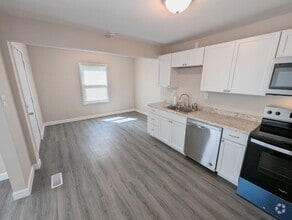 Building Photo - 10256 Ashbrook Dr