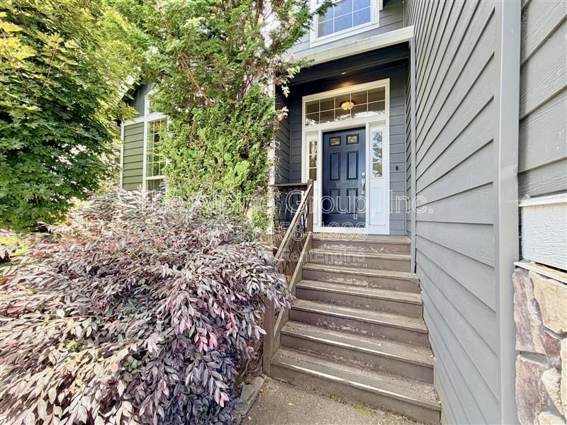 Building Photo - 16250 Oak Valley Dr