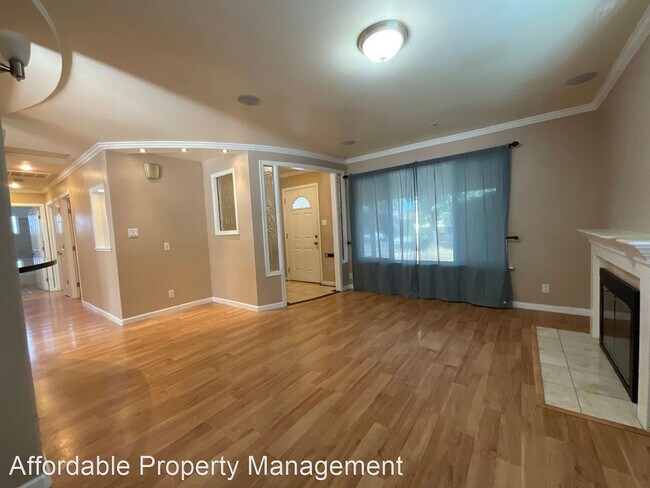 Building Photo - 3 br, 2 bath House - 2490 Cryer Street