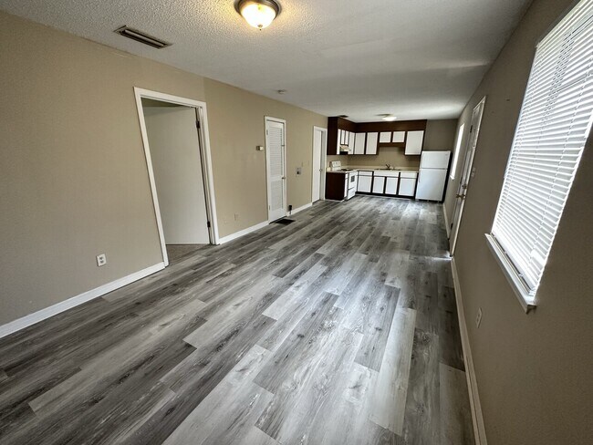 Foto del edificio - College Corner Apartments