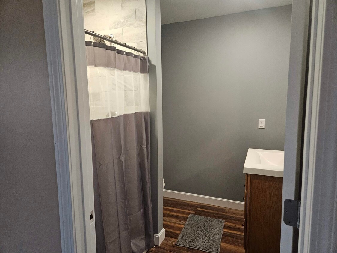 Foto del edificio - 146 Ellsworth Hill Rd