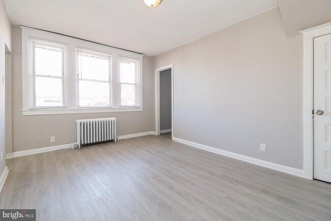 Building Photo - 900 Marcella St