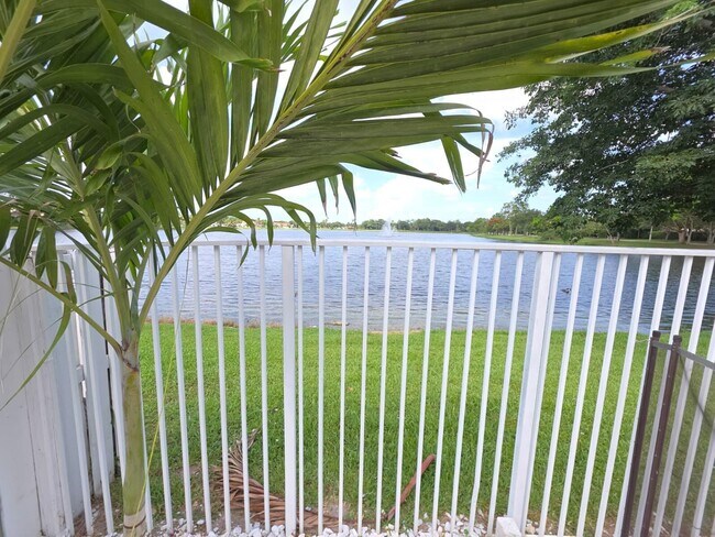 Foto del edificio - 5220 NW 53rd Ave
