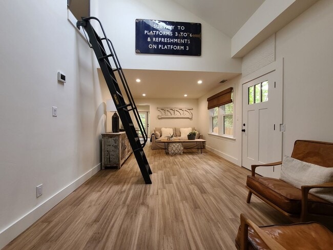 Building Photo - 1324 Johnson Ave