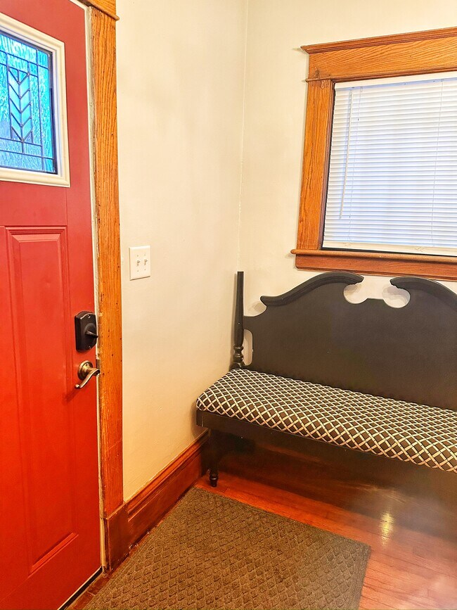 Foto del edificio - 807 W Vine St