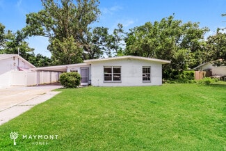 Building Photo - 6733 Pomander Ave