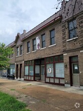 Building Photo - 3004-3008 S Jefferson Ave