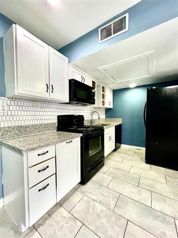 Foto principal - 7152 Fair Oaks Ave