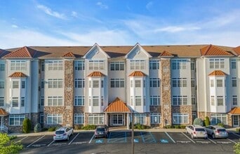 Building Photo - 104 E Elizabeth Ave