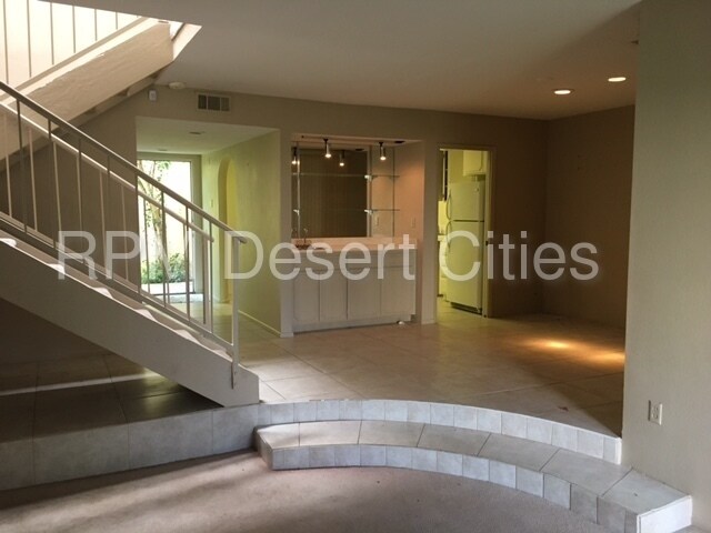 Primary Photo - 414 N Calle El Segundo